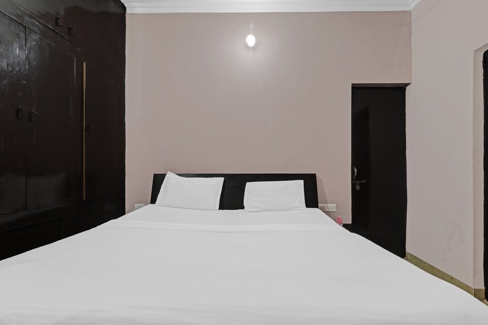 OYO 86341 Paradise Guest House, Gomti Nagar Lucknow, Lucknow