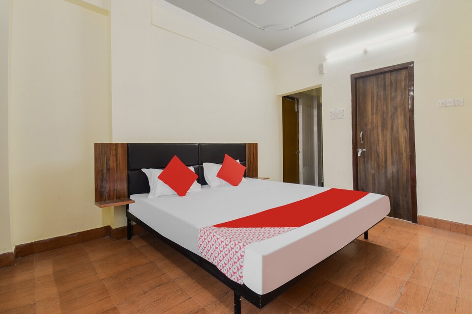 Hotel O Olive Grand, Boring Road Patna, Patna