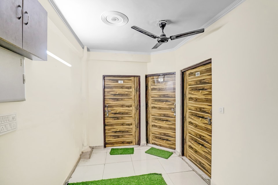 Hotel O Shankar Hotel Ghaziabad Railway Station, Ghaziabad City, Ghaziabad