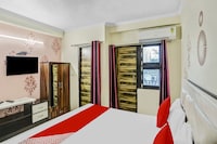 Hotel O Shankar Hotel Ghaziabad Railway Station