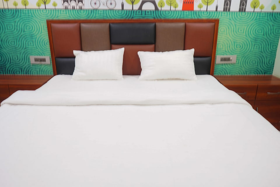 Collection O 86358 The Destination, Nad Visakhapatnam, Visakhapatnam