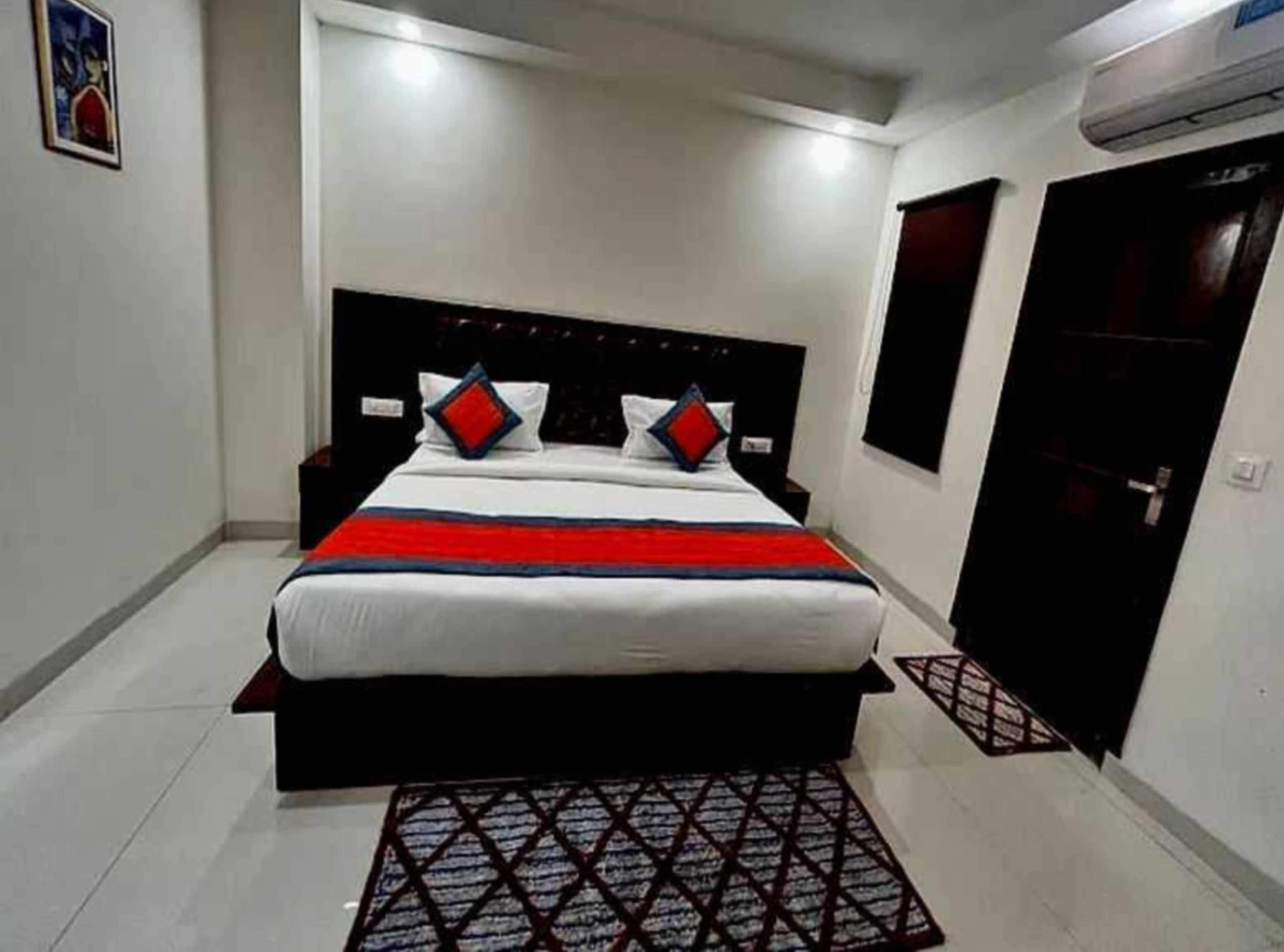 Townhouse Hotels in India Habitat Centre, Delhi Starting ₹499 Upto 80 OFF on 60 India