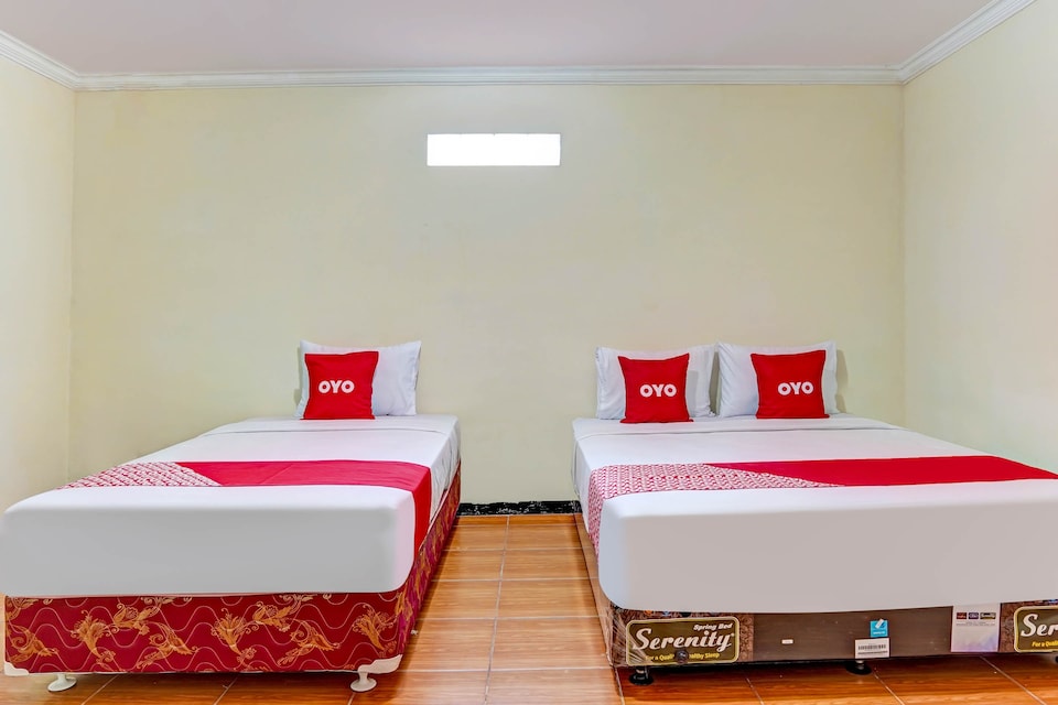 OYO Flagship 90899 Comfitel Siwalankerto AA6, Wonocolo, Surabaya