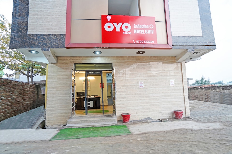 Capital O Hotel Shiv, Rohini Delhi, Delhi