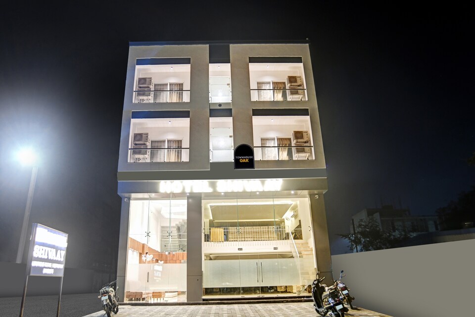 Collection O 86395 Hotel Shivaay, Vijay Nagar Indore, Indore