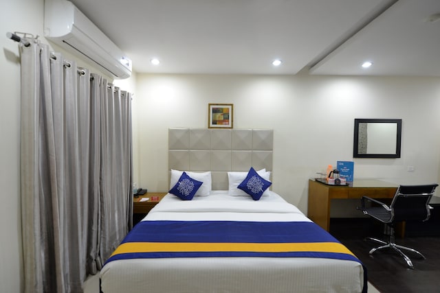 OYO Hotel Homes Suites Near Shilparamam