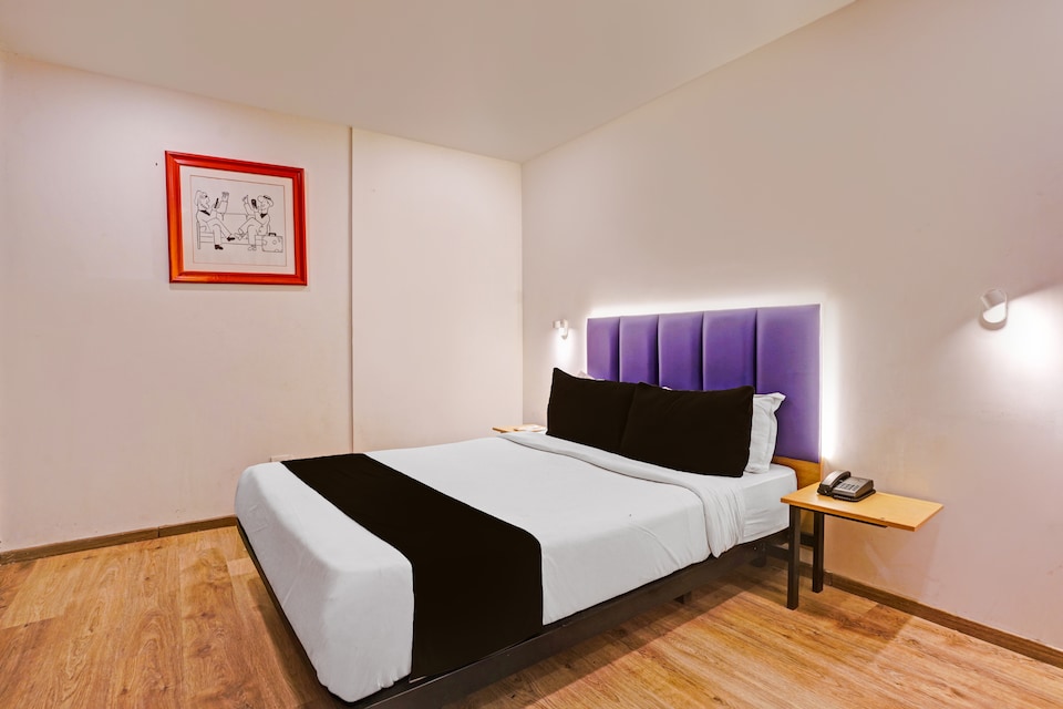 Super Townhouse Chandlodiya Railway Station Road Formerly NY, SG Highway Ahmedabad, Ahmedabad