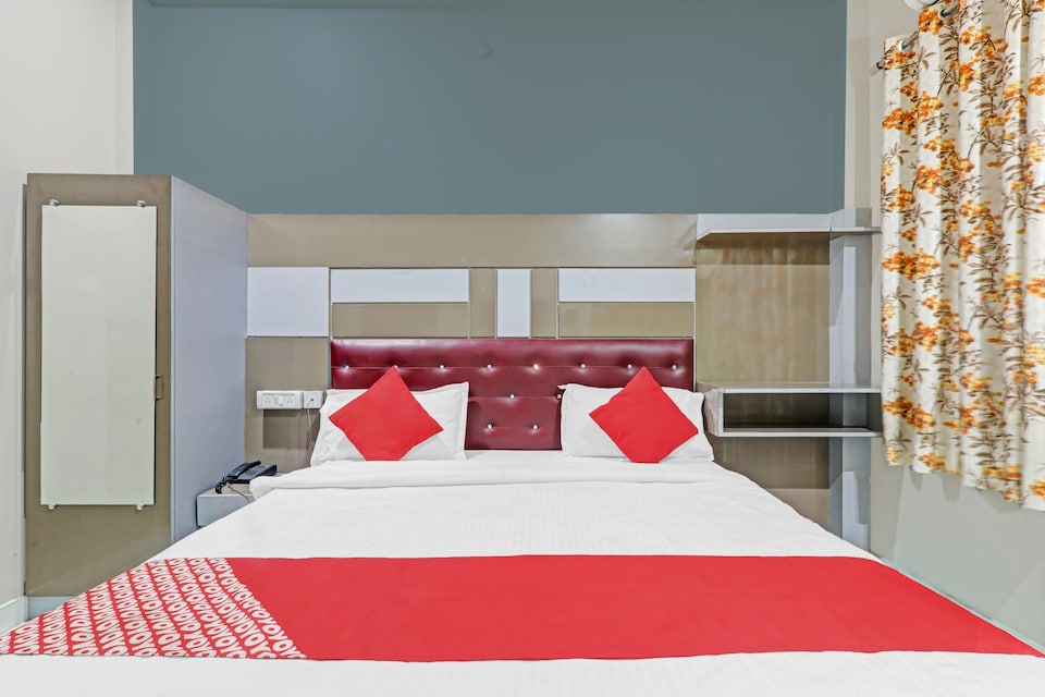 Live on LCK2327, Gomti Nagar Lucknow, Lucknow