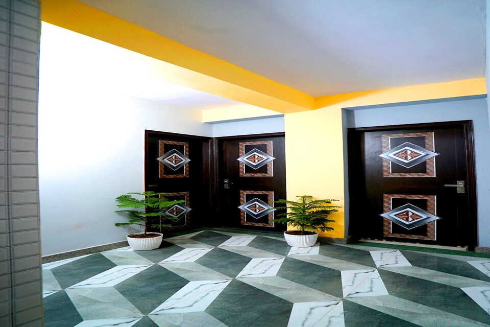 OYO Tree House Near Badarpur Border Metro Station, OYO Rooms Delhi