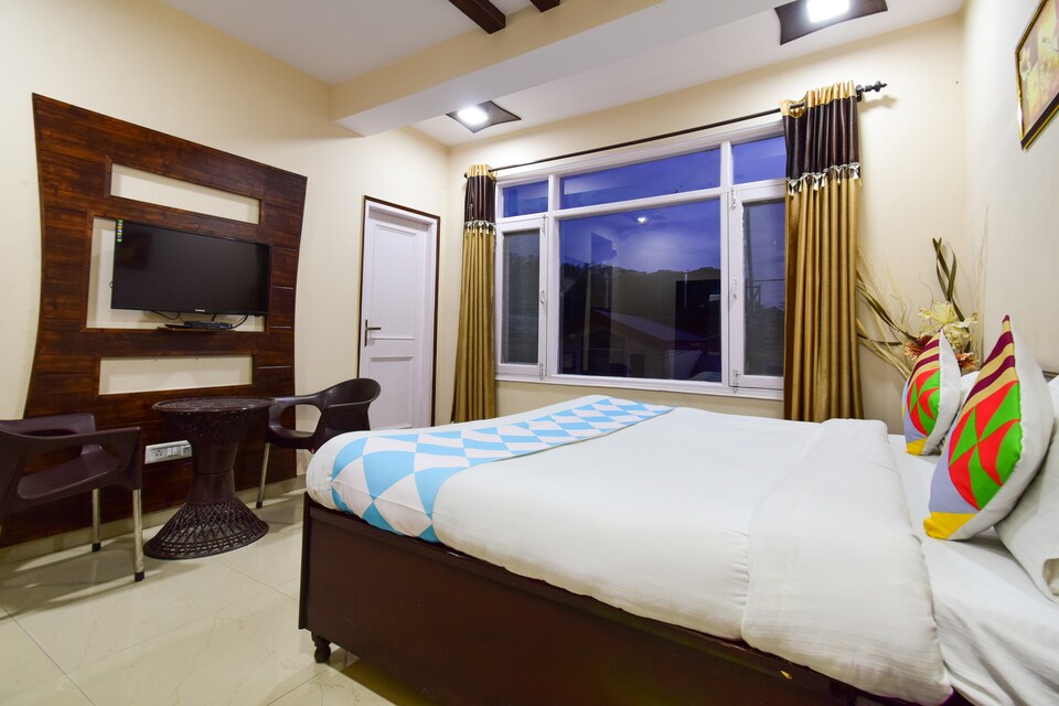 OYO Home 10839 Cozy Stay Sam Villa Kanlog, Shimla, Shimla