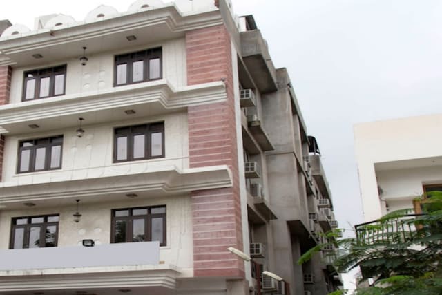 Hotel O Vihan Palace