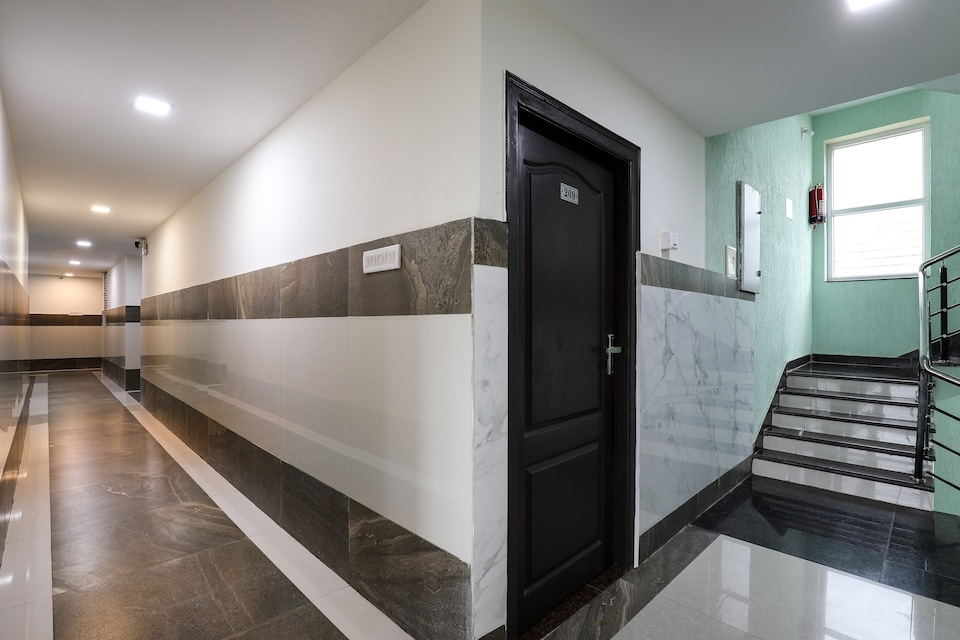 OYO Hotel Mirras Near Shilparamam, Kondapur, Hyderabad