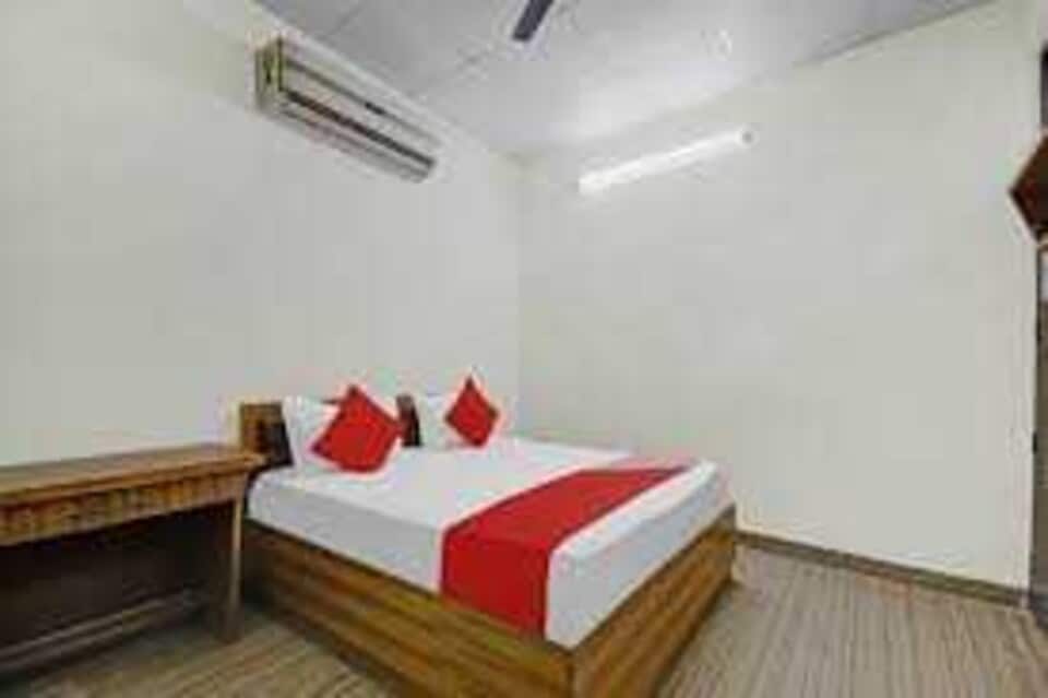 Hotel O Z-Heart Tuglakabad Railway Station, Okhla Jasola Delhi, Delhi