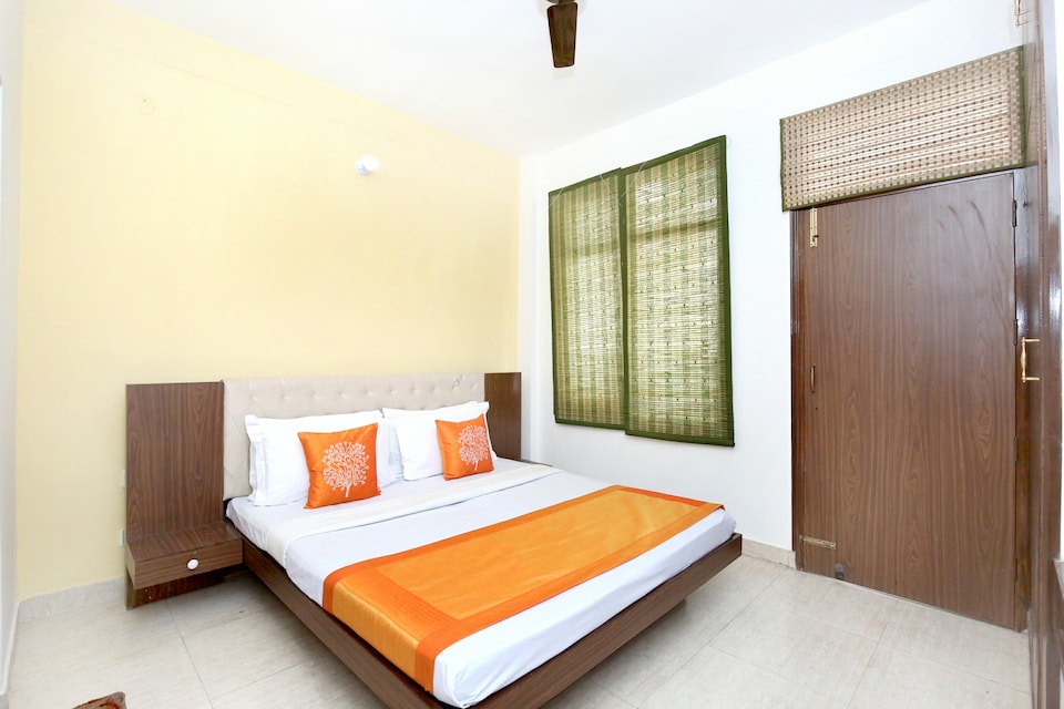 OYO Home 10976 Cheerful 2BHK Scenic Barog, Kasauli, Kasauli