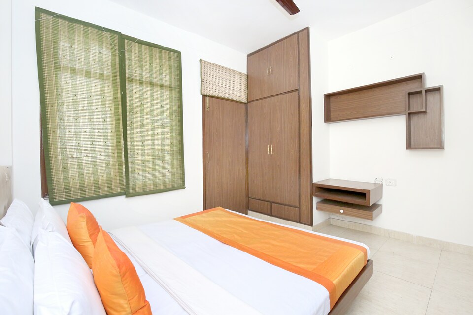 OYO Home 10976 Cheerful 2BHK Scenic Barog, Kasauli, Kasauli