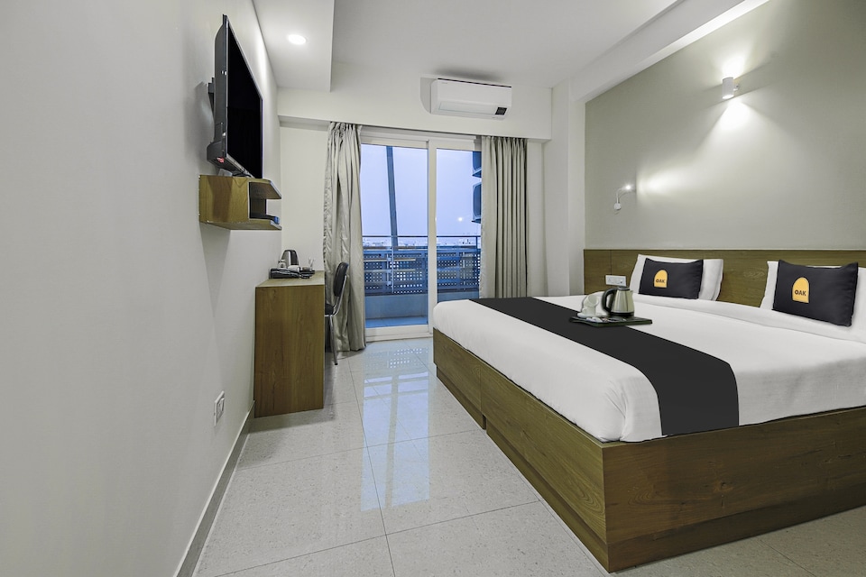 Hotel O Golden Stay, HUDA CENTRE 1, Gurgaon