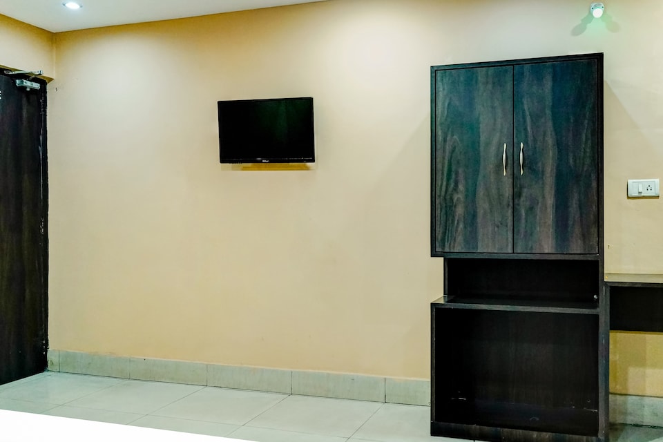 OYO Hotel Crystal, Sakchi Jamshedpur, Jamshedpur