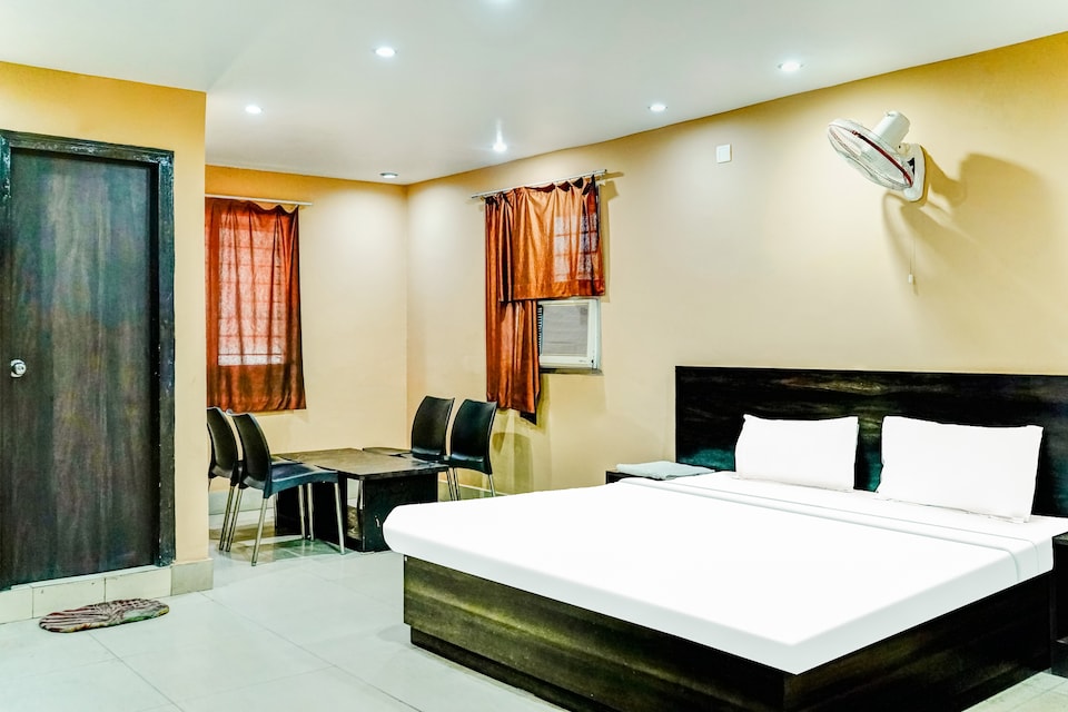 OYO Hotel Crystal, Sakchi Jamshedpur, Jamshedpur