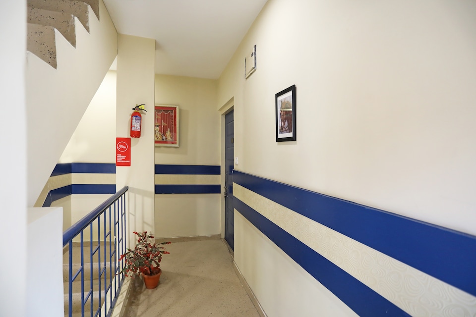 OYO 10284 Hotel Transit, Sindhi Camp, Jaipur