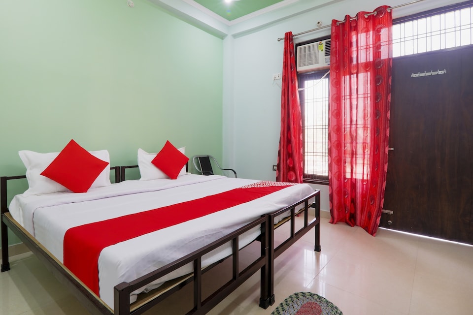 OYO Ap Hotel And Lawn, Vikas Nagar Lucknow, Lucknow