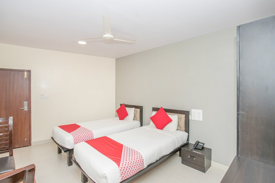 Live on BLR1030, Bannergatta Road Bangalore, Bangalore