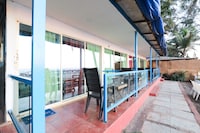 OYO Tahira Beach Resort