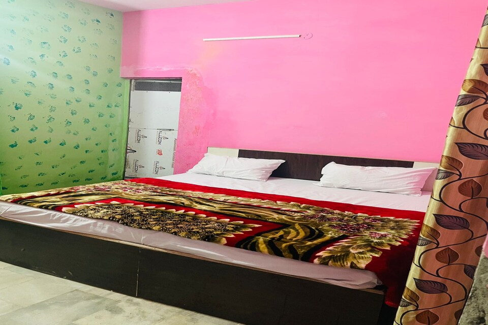 OYO Home The Signature Hotel, Meerut, Meerut