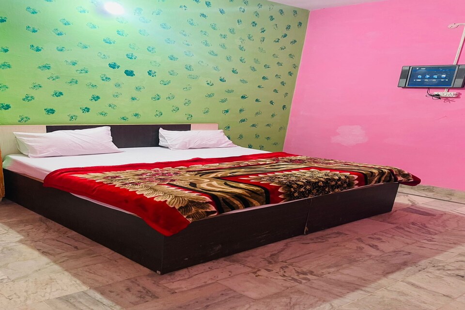 OYO Home The Signature Hotel, Meerut, Meerut
