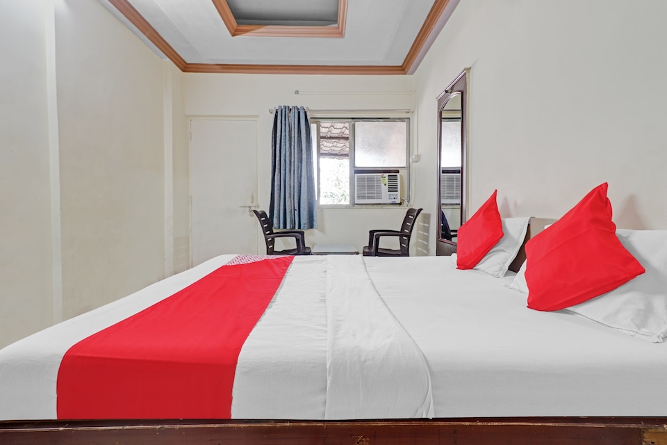 OYO 86632 Hotel Sara Lodging And Boarding, Mumbai- Kalyan-Bhiwandi- Badalapur, Mumbai