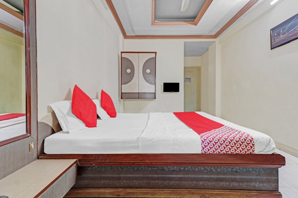 OYO 86632 Hotel Sara Lodging And Boarding, Mumbai- Kalyan-Bhiwandi- Badalapur, Mumbai