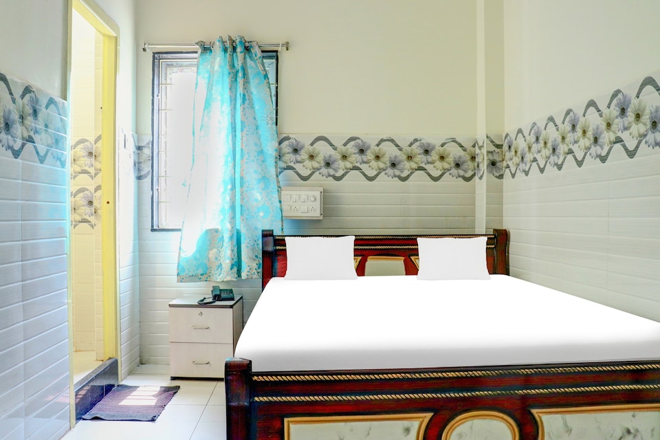 OYO Aishwarya Grand, Guntur, Guntur