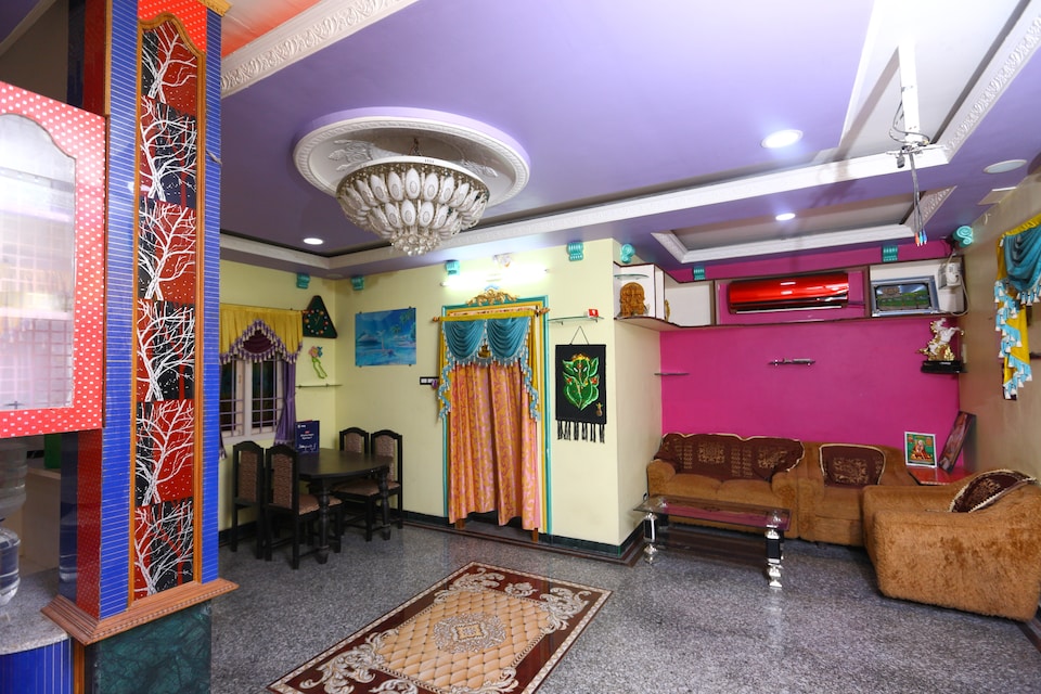 OYO 10498 Classic 3BHK, Pondicherry City Centre, Pondicherry