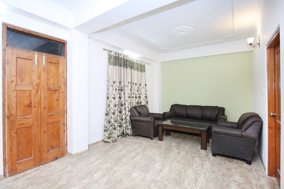 OYO Home 10861 Cozy 2BHK, New Shimla, Shimla