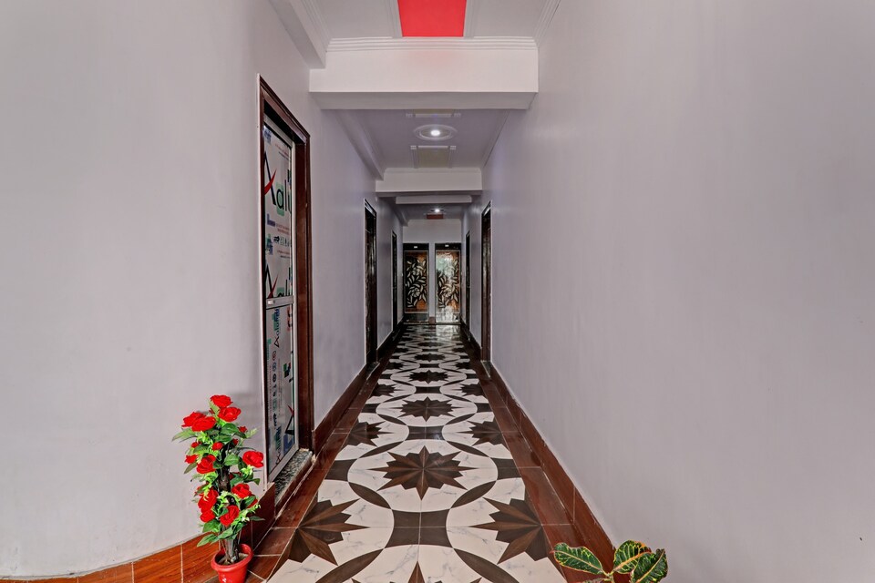 Hotel O RK Grand, Vikas Nagar Lucknow, Lucknow
