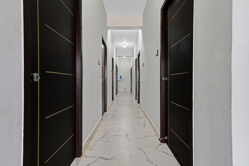 OYO Flagship 86674 Sam's Inn, Madurai City Centre, Madurai