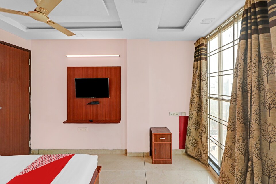 Flagship A One Eleven Inn Near Dashrath Puri Metro Station, Dwarka Delhi, Delhi