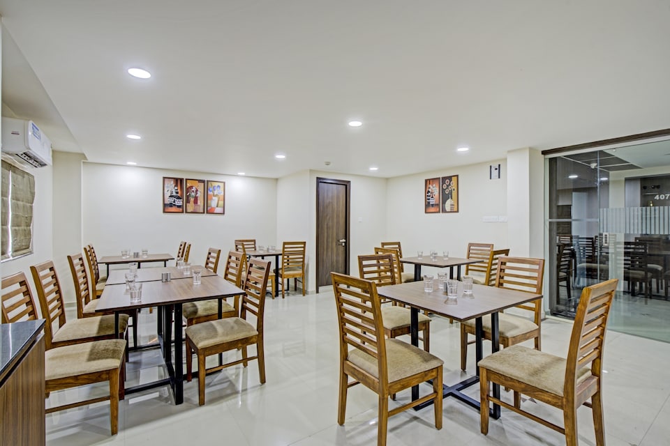 HOTEL O SILVER I, Textile Market Surat, Surat