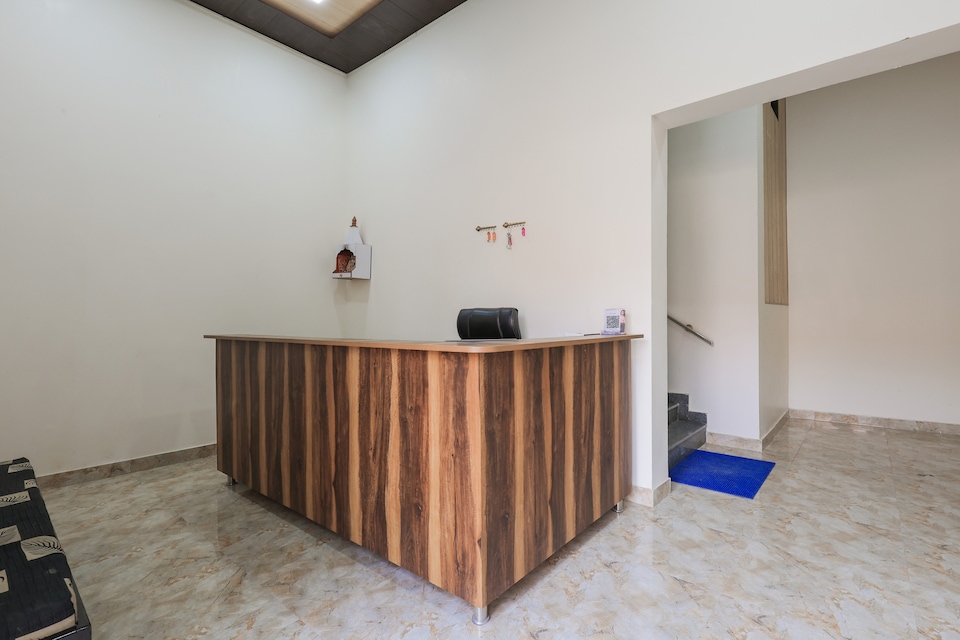 OYO Flagship  Hotel Ashirwad, Avas Vikas, Rudrapur