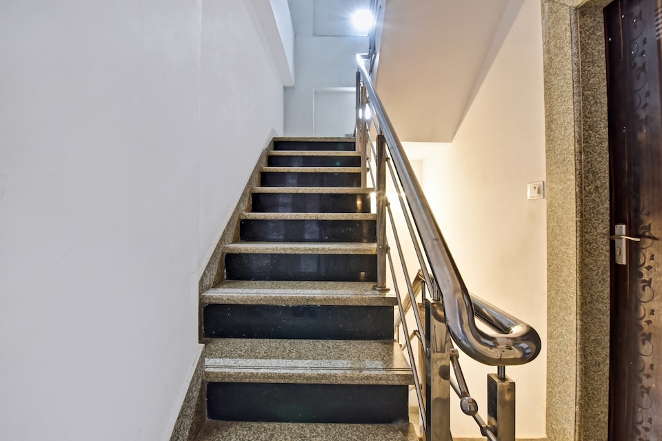Hotel O Shree Hanuman, Udaipur Central, Udaipur