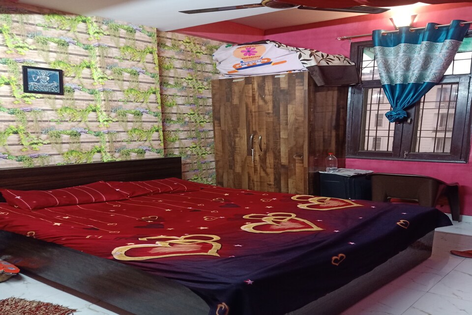 OYO HOME 86757 Krishna Vatika, Greater Noida, Noida