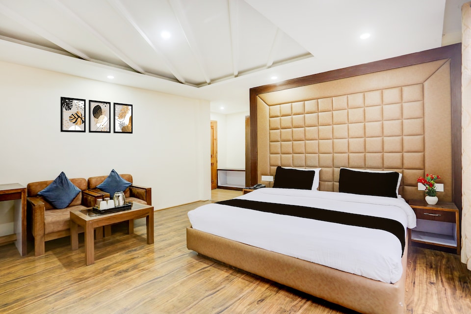 Collection O Model Town Mall Road Formerly Whistling Winds, Mall Road Manali, Manali