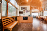 Hotel O Whistling Winds