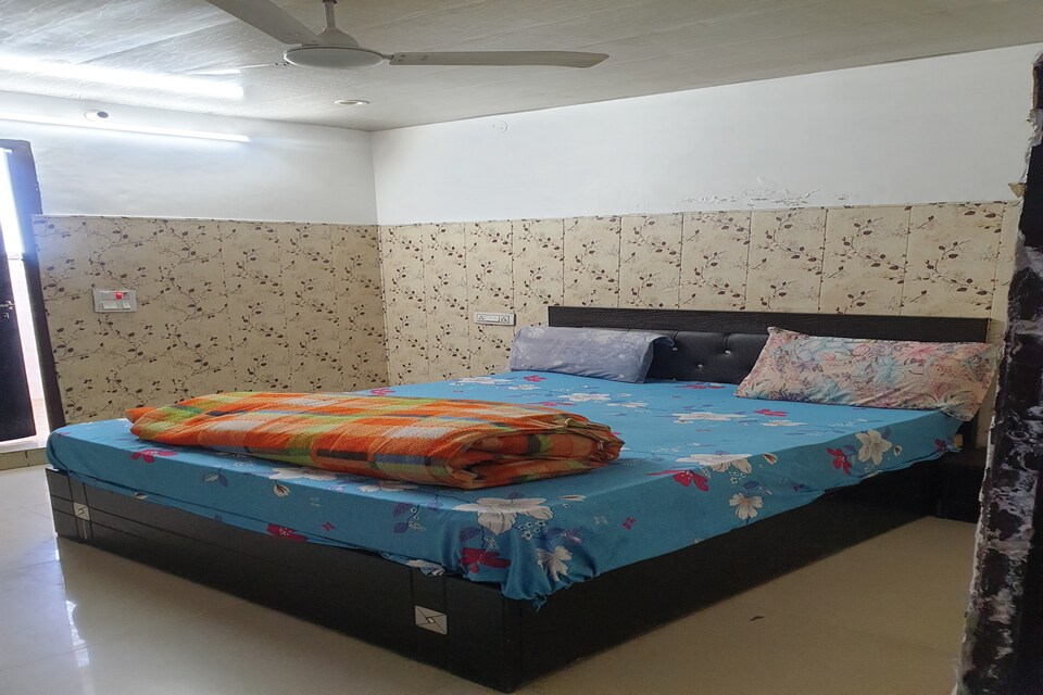 SPOT ON Hotel City Palace, Palwal, पलवल