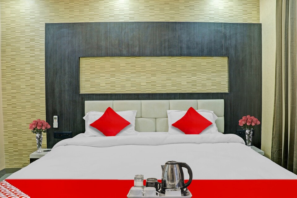 Oxy Kings Inn, Harmu, Ranchi