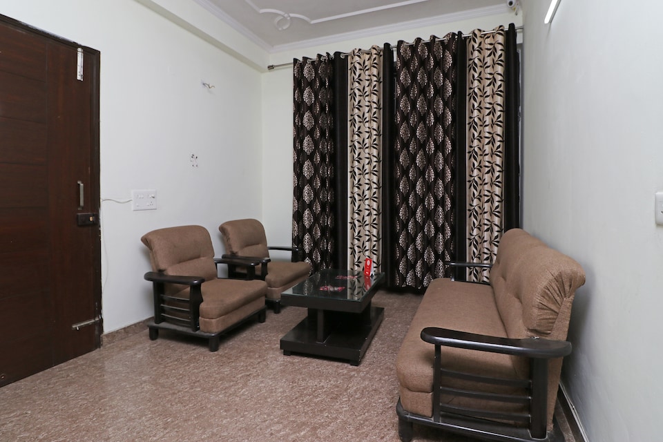 OYO Dhruv Residency Near Iskcon Temple Noida, Noida City Metro, Noida