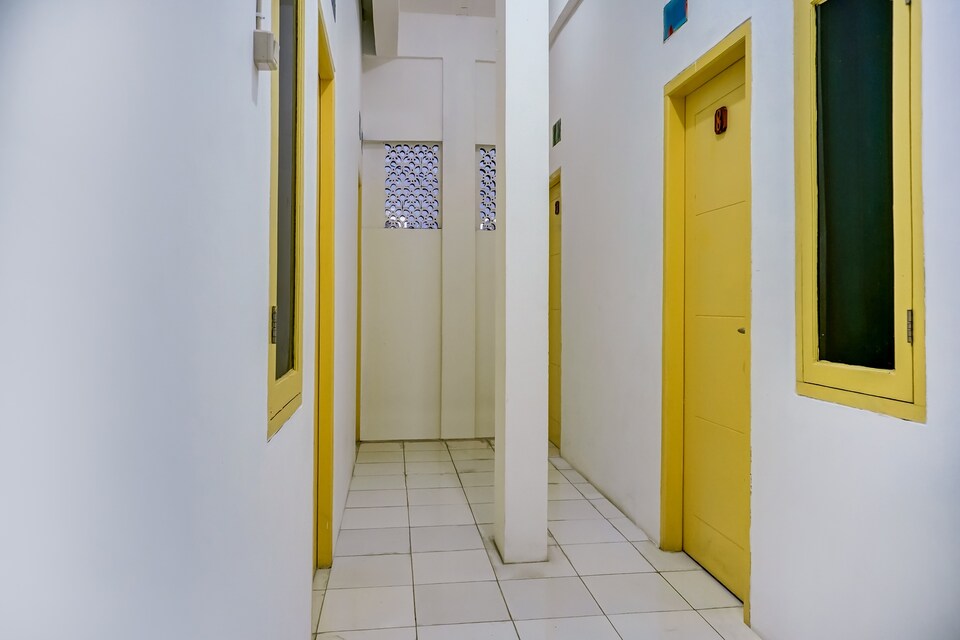 OYO 90939 Guesthouse Yansen Residence, Karawang, Karawang