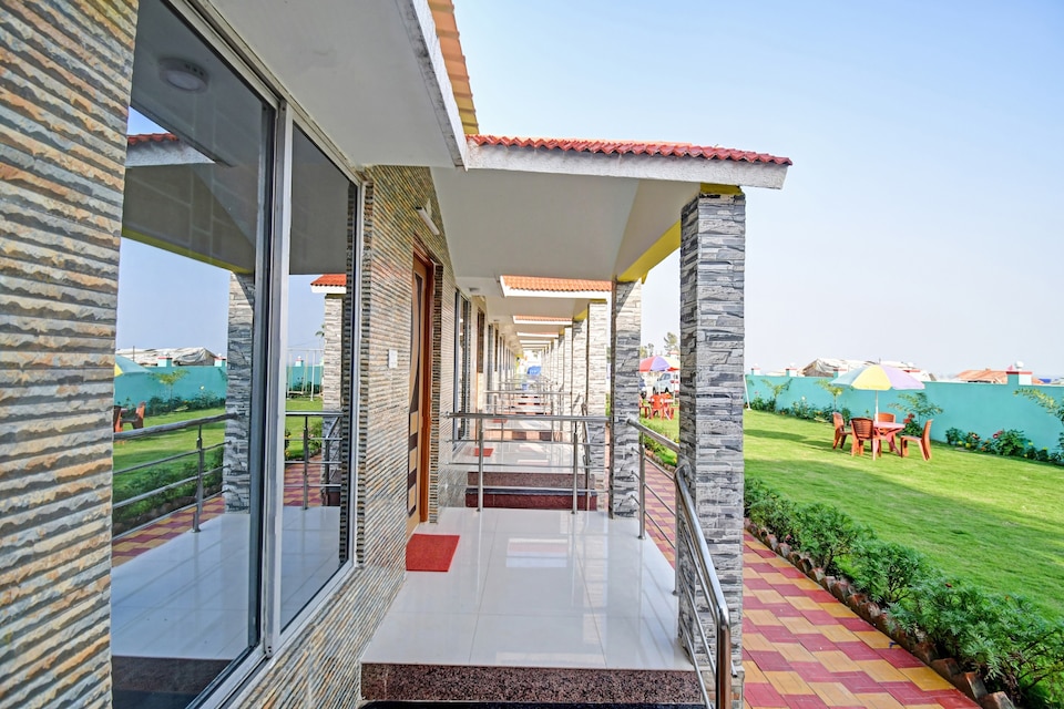 Capital O 86875 Sea Queen Beach Resort, Mandarmoni, Mandarmoni