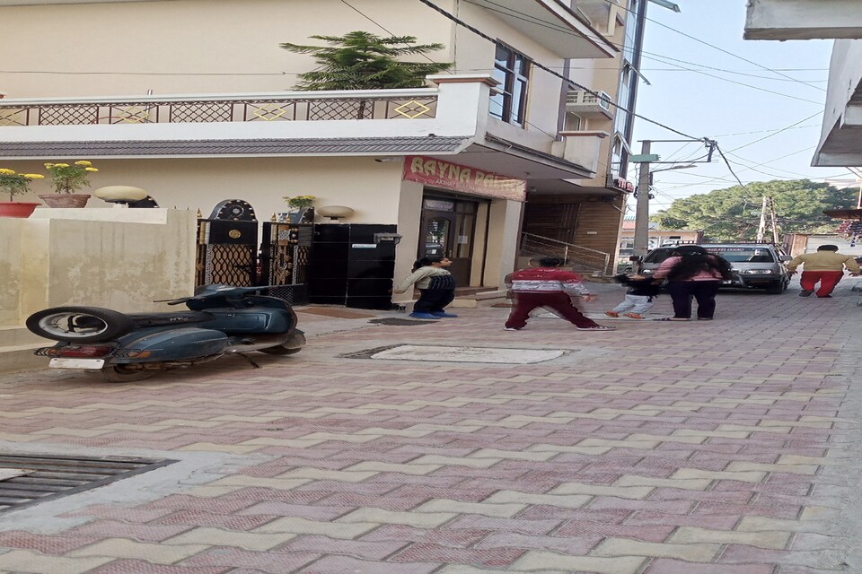 OYO Aayna Palace, Katra cluster, Katra