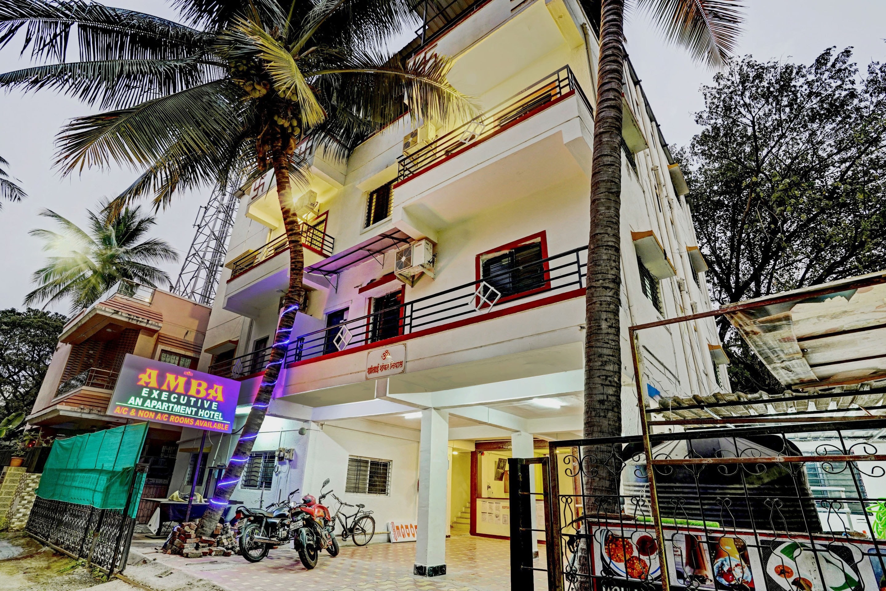 Hotels Near Hadapsar, Pune from ₹386