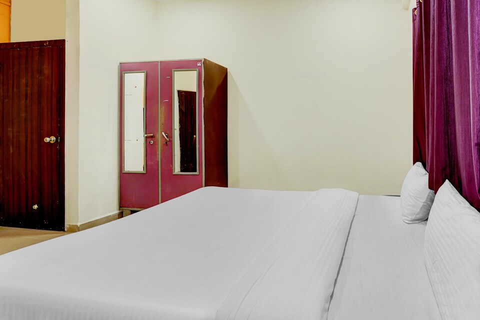 Flagship Amba Executive Near Amanora Mall, Hadapsar Pune, Pune